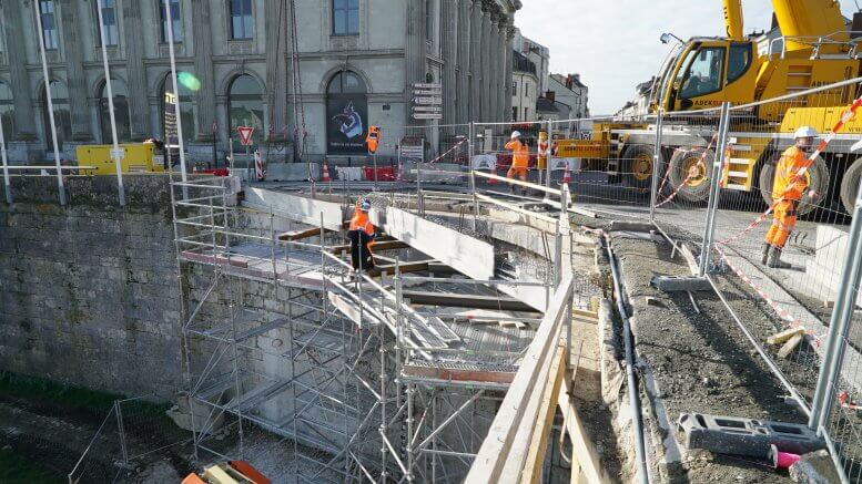 Pose de poutre préfabriqué